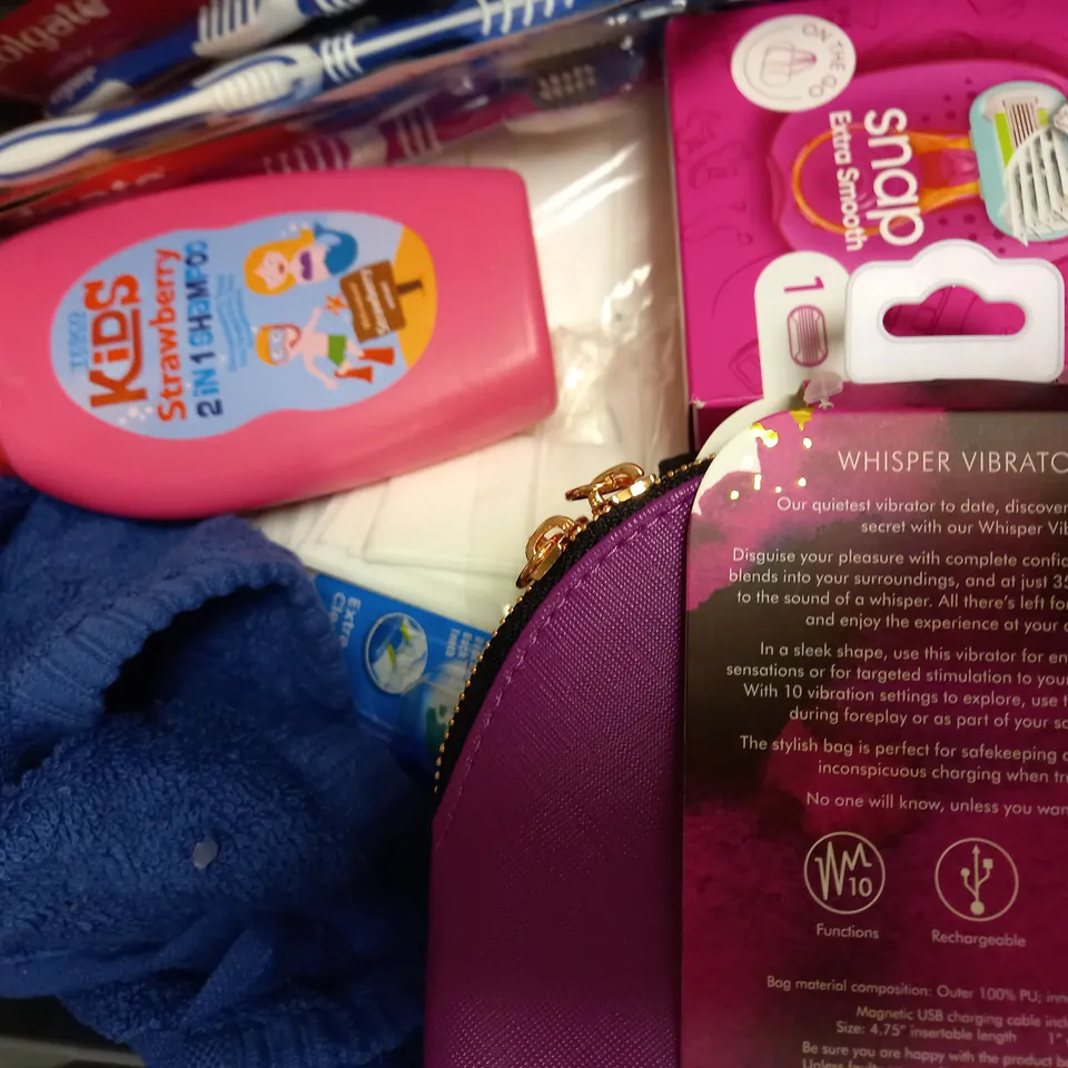 LOT OF APPROXIMATELY 12 ASSORTED HEALTH & BEAUTY ITEMS, TO INCLUDE VENUS RAZOR, ICE ROLLER, TOOTHBRUSH, ETC