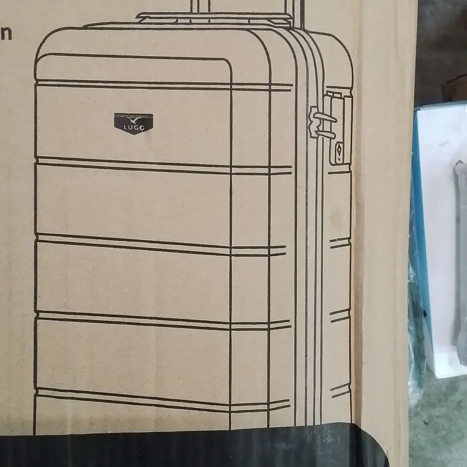 BOXED LIGHTWEIGHT TRAVEL LUGGAGE SUITCASE (COLOURS VARY)