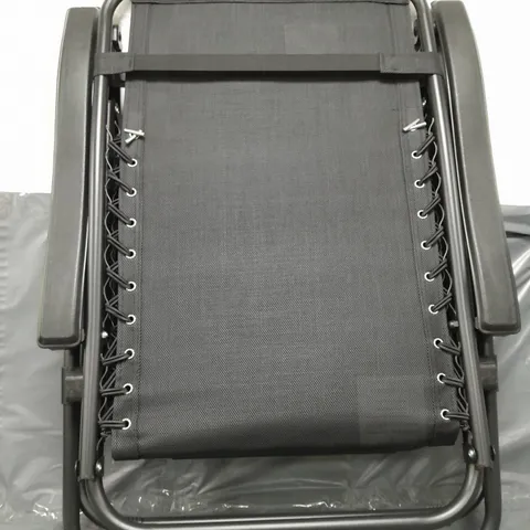 LUXURY RELAXER CHAIR BLACK