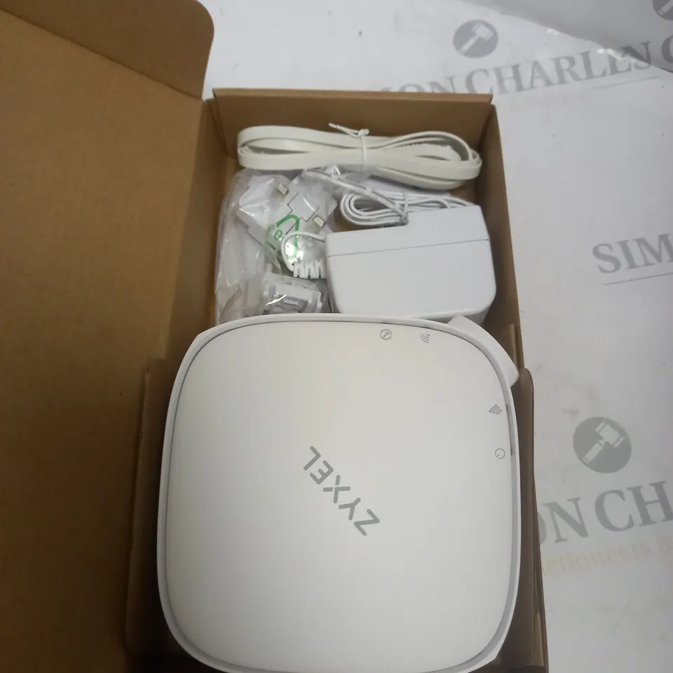 ZYXEL COMMUNICATIONS DUAL BAND WIRELESS AX6000 GIGABIT EXTENDER