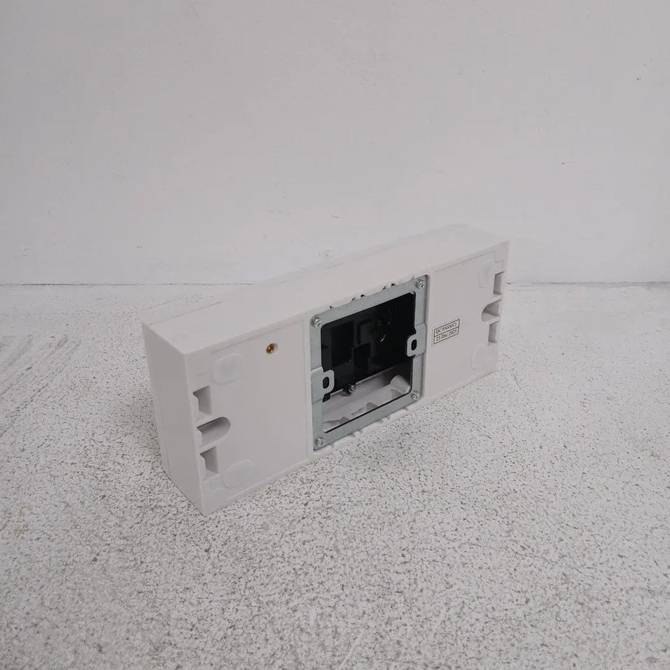 EAGLE E342AA 13A 3G SWITCH SOCKET & BACK BOX – BOXED