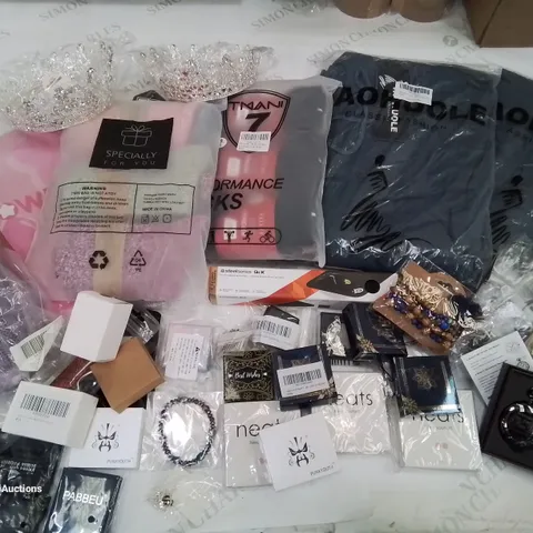 BOX CONTAINING MIXED FASHION ITEMS,  CLOTHING, SILVER PLATE AND COSTUME JEWELLERY ETC.