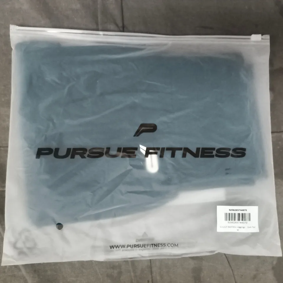 PURSUE FITNESS SCRUNCH SEAMLESS LEGGINGS IN DARK TEAL SIZE MEDIUM