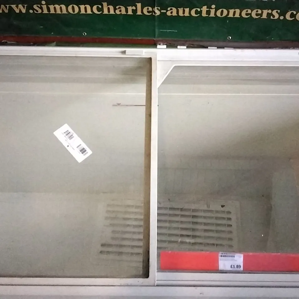 UNDER COUNTER DISPLAY FREEZER