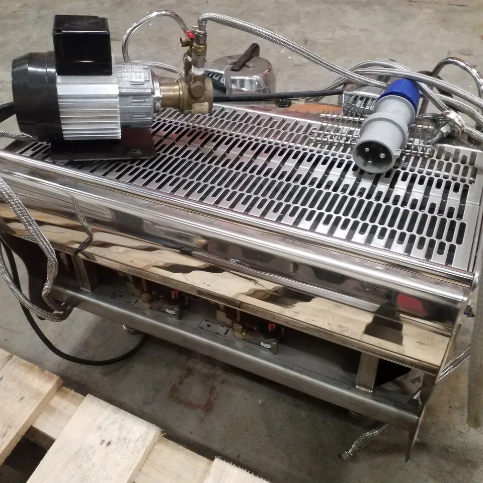 HYDRA MVP SYNMVP2 2-GROUP COMMERCIAL ESPRESSO/COFFEE MACHINE