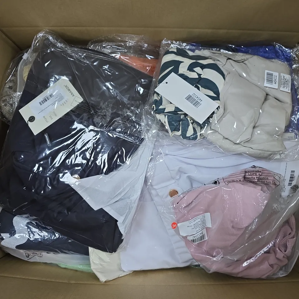 APPROXIMATELY 30 ASSORTED CLOTHING ITEMS IN VARIOUS SIZES, STYLES & COLOURS TO INCLUDE BRANDS SUCH AS &MAISI, ANAMOR, TAMSY, ETC - COLLECTION ONLY