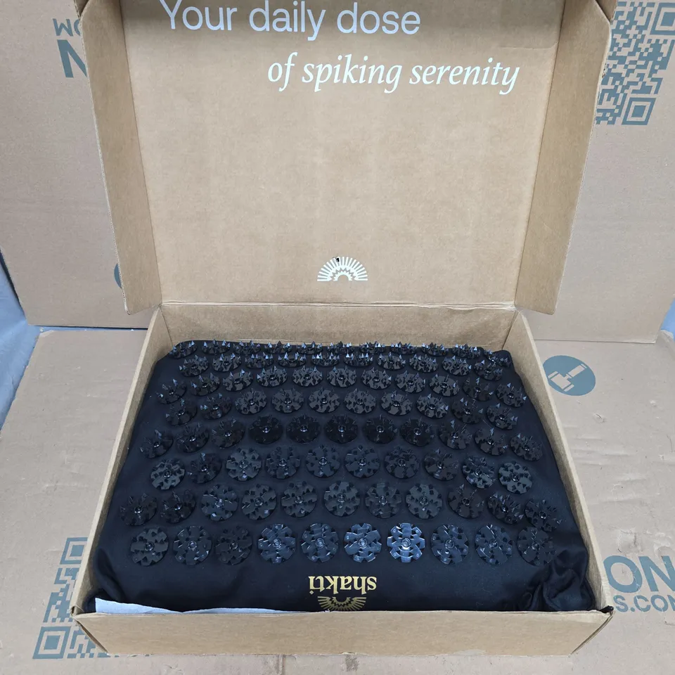 BOXED SHAKTI PILLOW IN BLACK