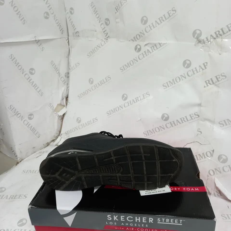 SKECHER UNO 2 TRAINER SIZE 11
