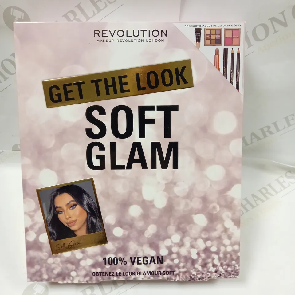 REVOLUTION GET THE LOOK SOFT GLAM MAKEUP GIFT SET 