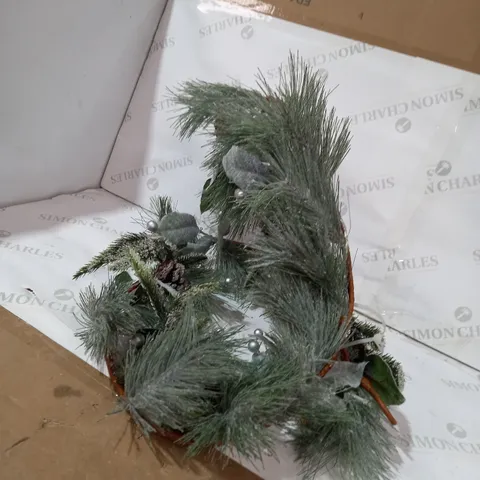PRE LIT GARLAND