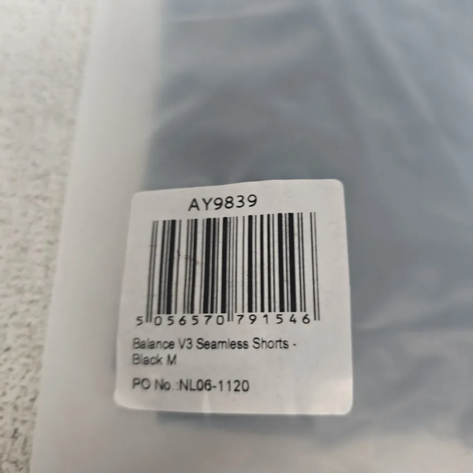 BAGGED AYBL BALANCE V3 SEAMLESS SHORTS – BLACK - SIZE M
