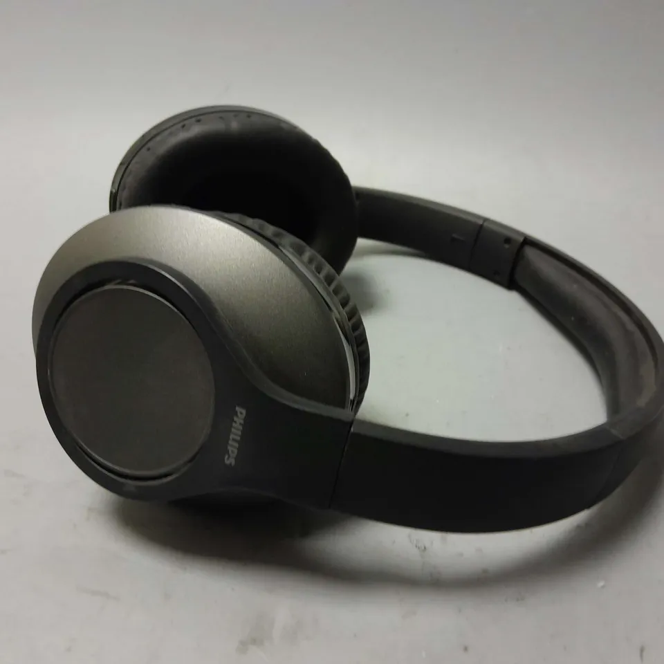 PHILIPS BLUETOOTH HEADPHONES IN BLACK