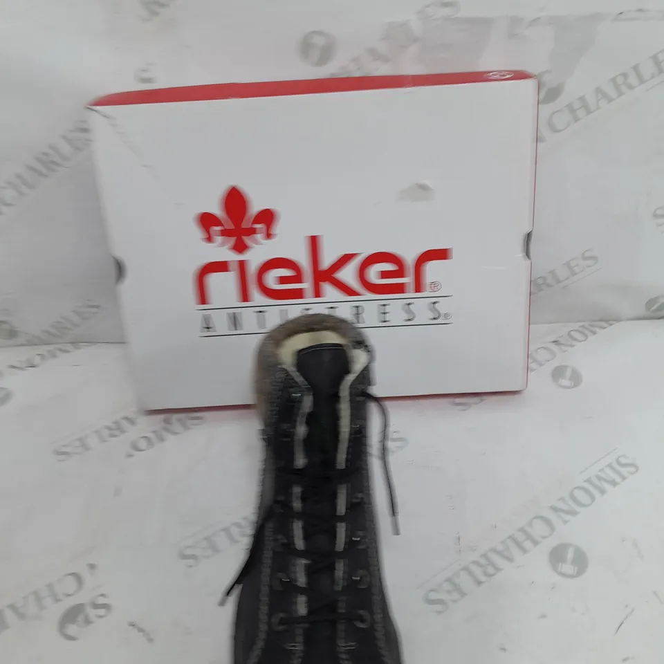 BOXED PAIR OF RIEKER LACE UP BOOTS IN BLACK SIZE 7.5