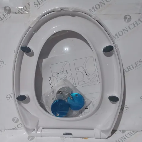 BOXED LIVE 4 GADGETS TOILET SEAT