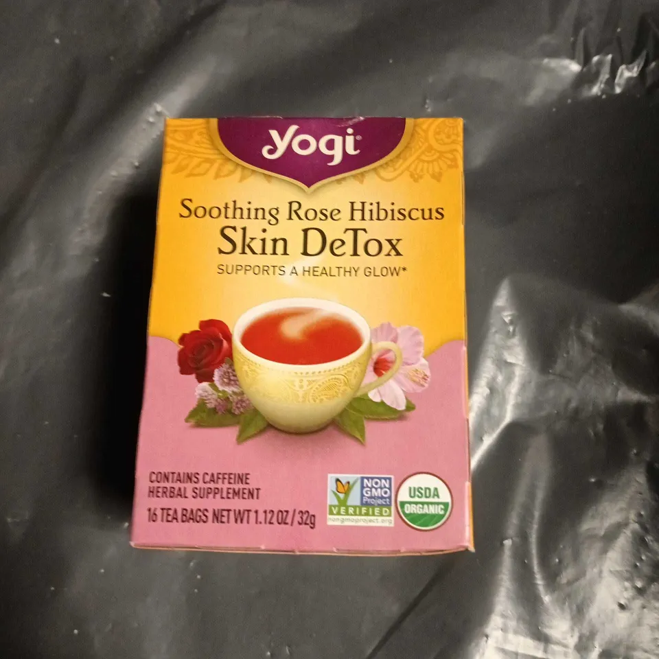 APPROXIMATELY 12 ASSORTED VITAMINS AND SUPPLEMENTS INCLUDING NOW ZINC GLYCINATE , NOW OIL OF OREGANO AND YOGI SKIN DETOX