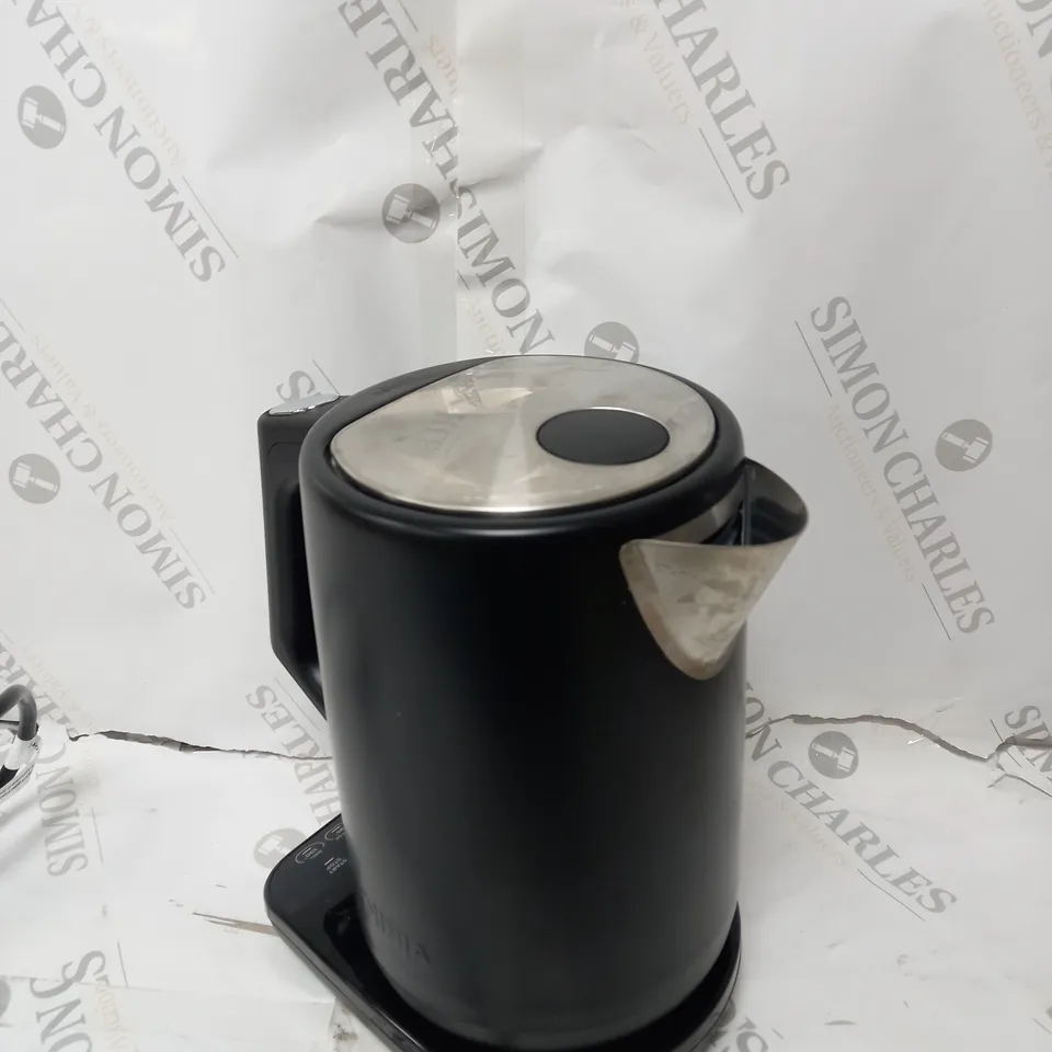 BOXED NINJA PERFECT TEMPERATURE KETTLE KT200UK