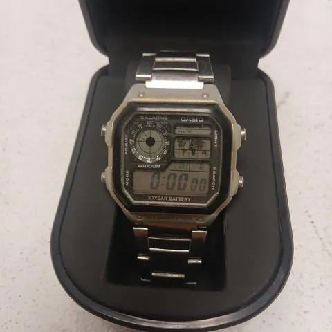 CASIO DIGITAL WRISTWATCH WITH STAINLESS STEEL BRACELET 