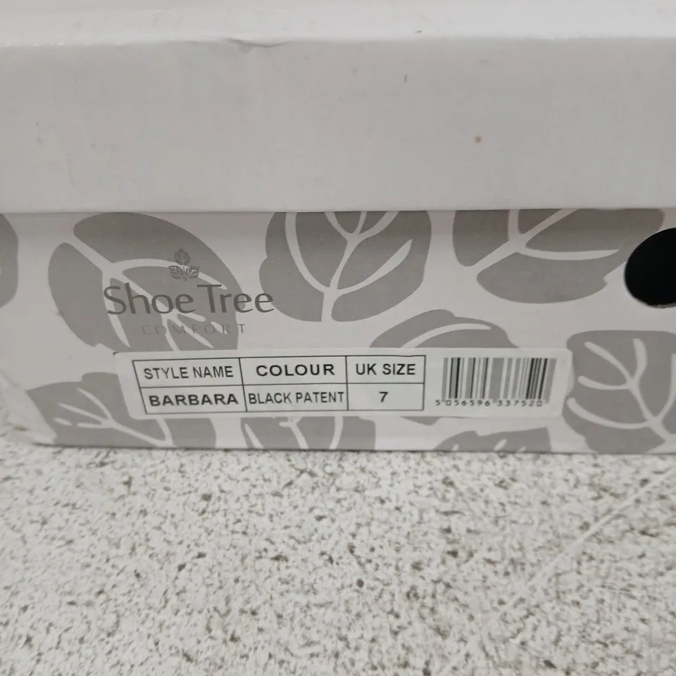 BARBARA BLACK PATENT SHOES – UK 7 – WOMEN'S (SHOE TREE COMFORT)