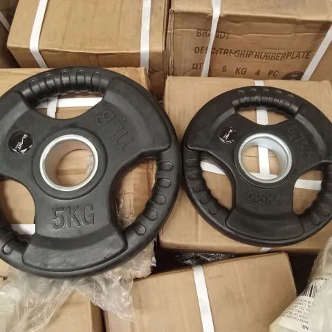 PALLET TO CONTAIN APPROXIMATELY 64 BRAND NEW TRI-GRIP RUBBER PLATES // WEIGHTS VARY