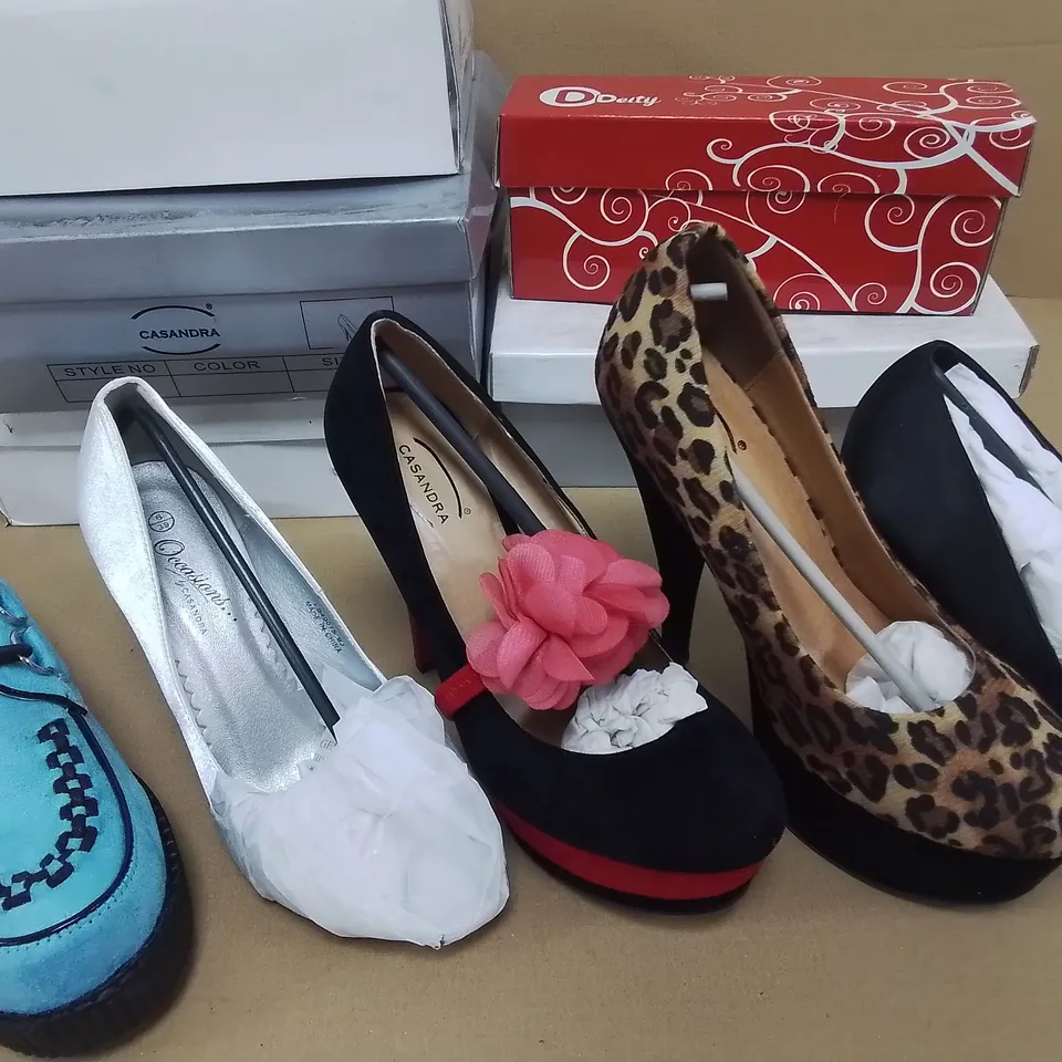 LOT OF 10 ASSORTED PAIRS OF SHOES TO INCLUDE HOT LIPS AND CASANDRA IN VARIOUS SIZES