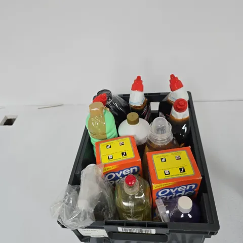 TOTE OF APPROXIMATELY 12 ASSORTED LIQUID ITEMS TO INCLUDE: HARPIC POWER PLUS