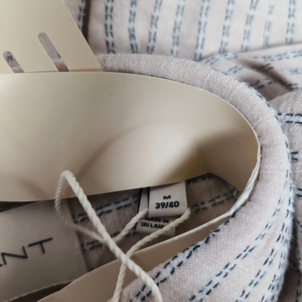 GANT REG COTTON LINEN STRIPE SHIRT – BEIGE, SIZE M