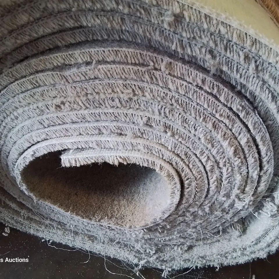 ROLL OF QUALITY LANGDALE ELITE CARPET APPROXIMATELY 5M × 9.58M