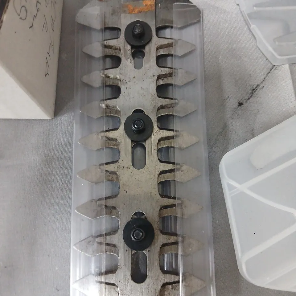 WEBB PRUNER & SHEAR SET WITH STORAGE BOX