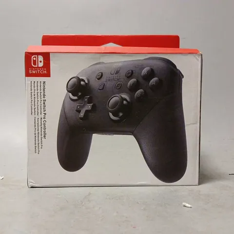 BOXED NINENDO SWITCH PRO CONTROLLER 