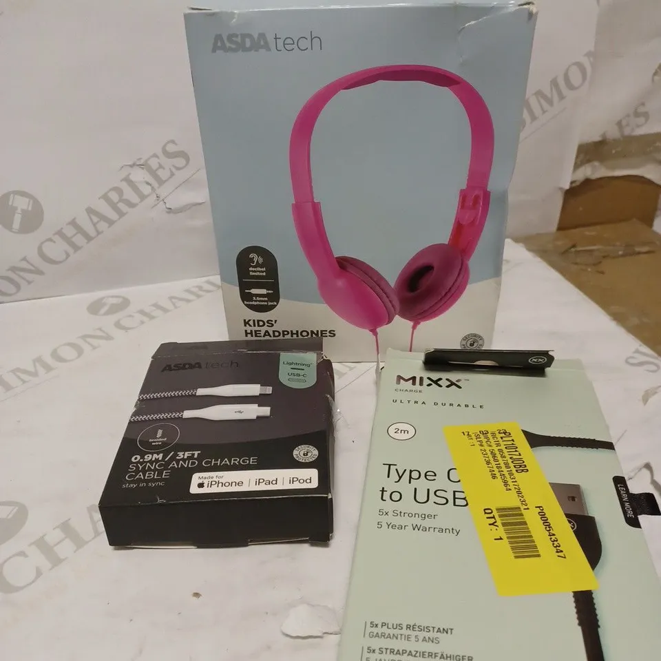 LOT OF APPROX TO INCLUDE KIDS HEADPHONES , CABLE ETC