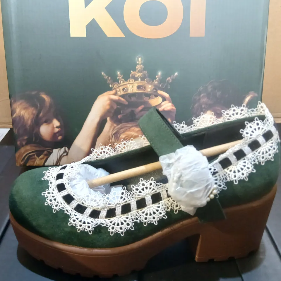 KOI TIRA MARY JANES WILLOW WISP EDITION – UK3, BLUE