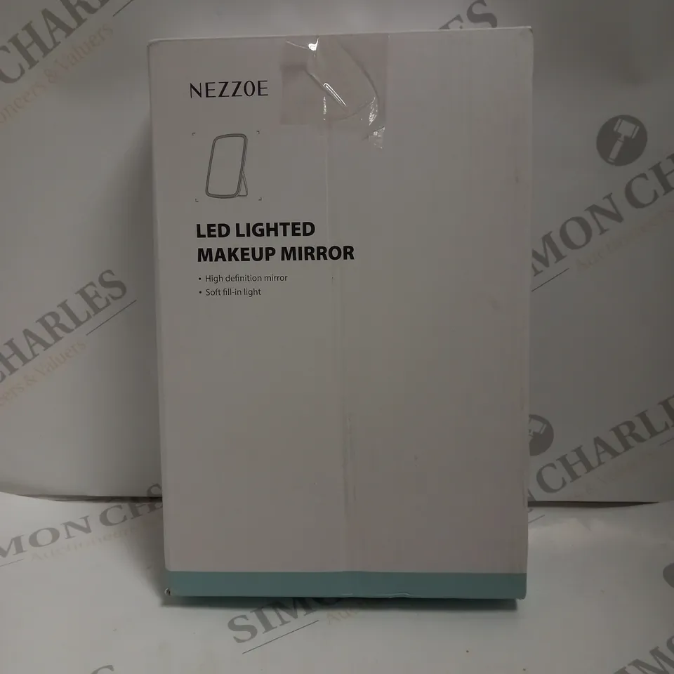 BOXED NEZZ0E LED LIGHTED MAKEUP MIRROR - COLLECTION ONLY