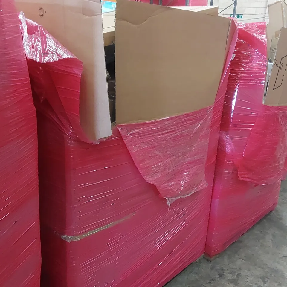PALLET OF ASSORTED ITEMS INCLUDING: PILATES MAT, A1 LIGHT PAD, A LARGE QUANTITY OF BOXED INFLATABLE SWIMMING POOLS ECT