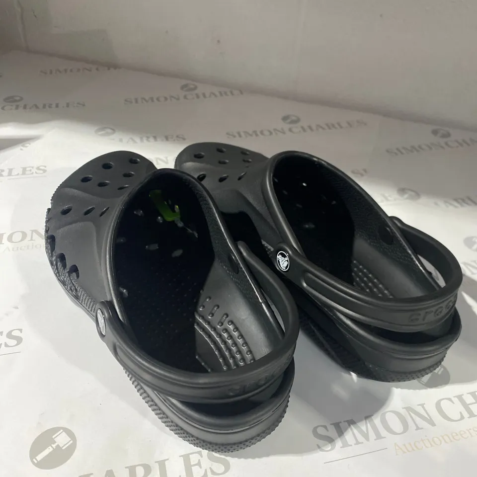 PAIR OF BLACK CROCS SIZE M9/W10