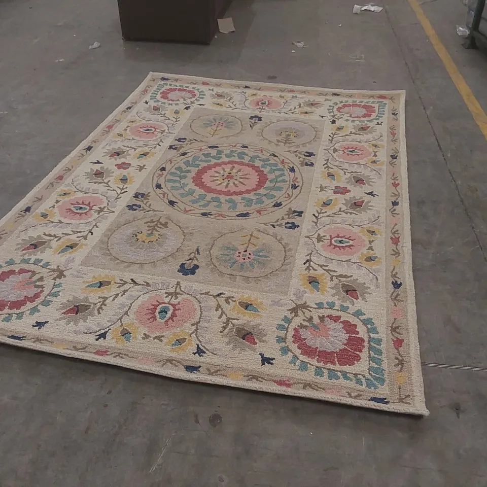 QUALITY DESIGNER AREA RUG - APPROXIMATELY 290 x 200cm