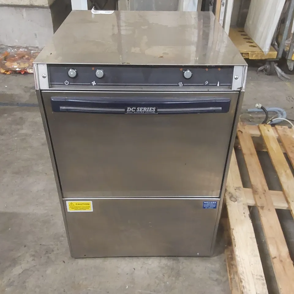 DC SERIES SD50A ISD COMMERCIAL WASHING MACHINE