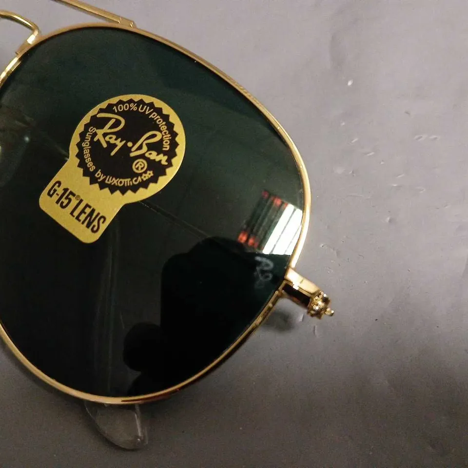 BOXED PAIR OF RAY BAN GLASSES WITH G-15 LENS IN CASE