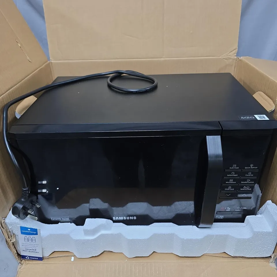 BOXED SAMSUNG MS23K3513AK/EU SOLO 23L MICRCOWAVE OVEN - COLLECTION ONLY