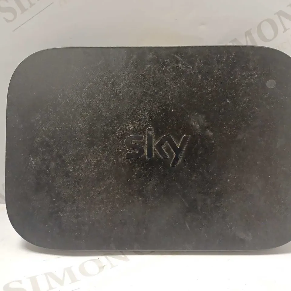 SKY Q HUB (ER115)