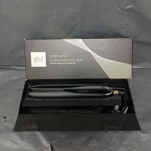 GHD PLATINUM PLUS HAIR STRAIGHTENER 