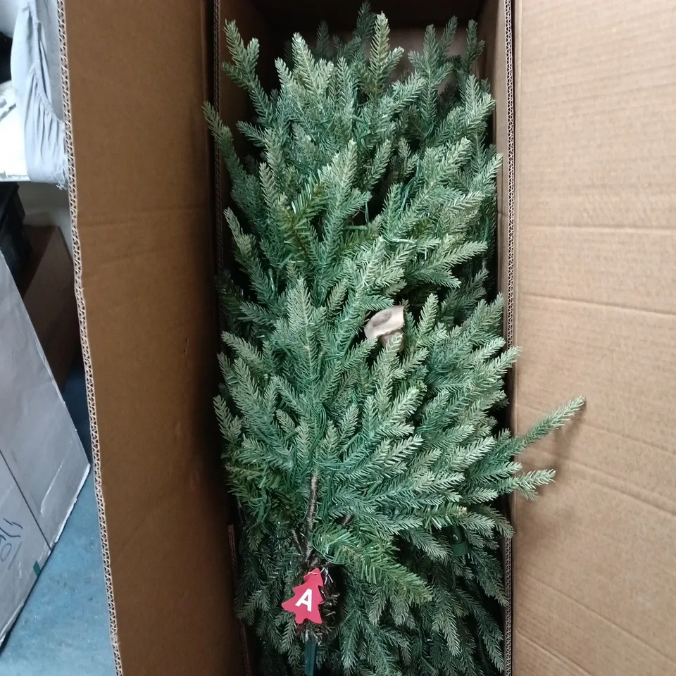 BOXED 6FT GRAND NOTTINGHAM FIR PRE-LIT ARTIFICIAL CHRISTMAS TREE