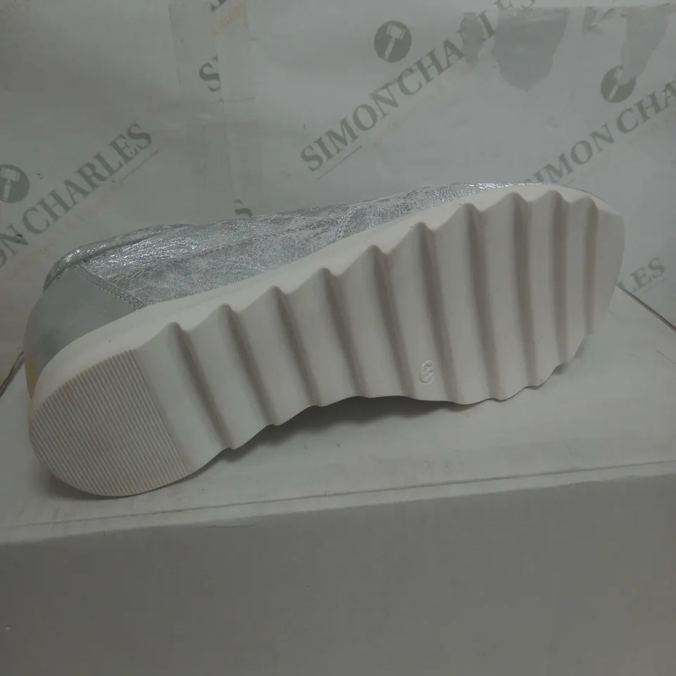 RUTH LANGSFORD WEDGE TRAINER - SILVER - SIZE 8