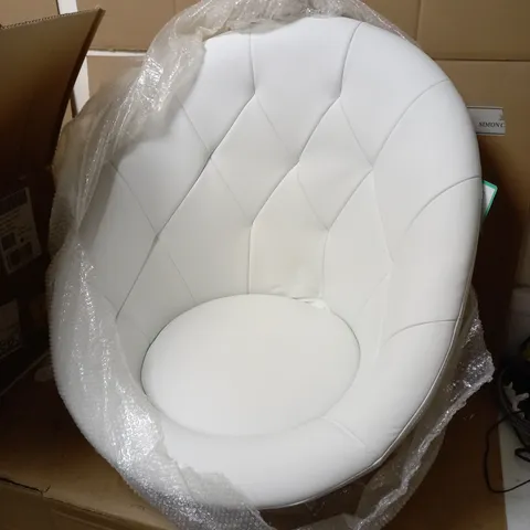 WHITE ODYSSEY LEISURE CHAIR