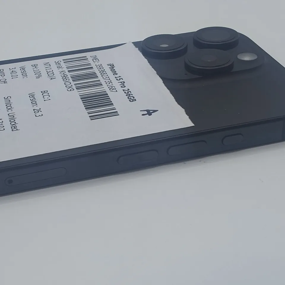 UNBOXED APPLE IPHONE 15 PRO 256GB IN BLACK TITANIUM - A3102