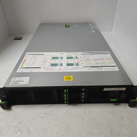 FUJITSU PRIMENERGY RX300 S7