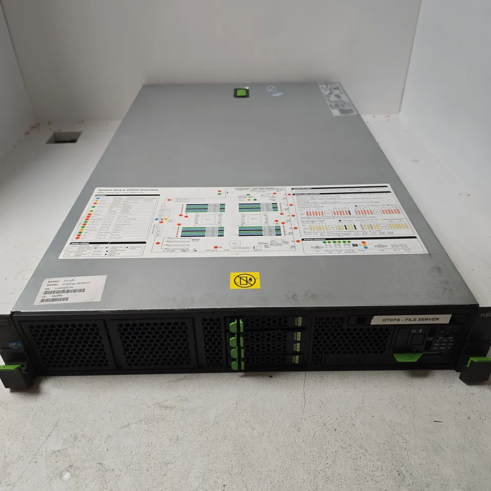 FUJITSU PRIMENERGY RX300 S7