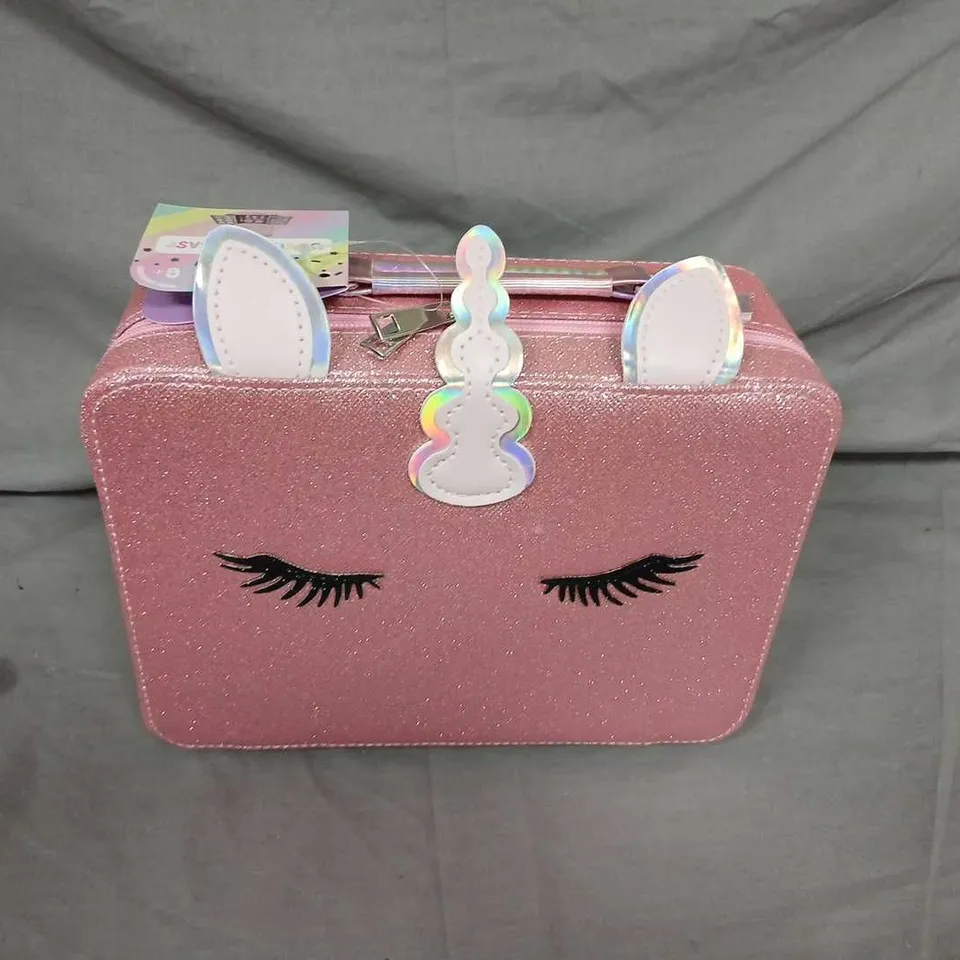 UNICORN COSMETICS CASE
