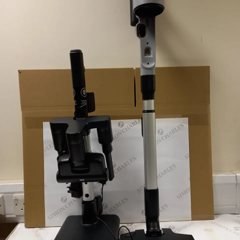 AEG AP 81AB25UG VACCUM CLEANER COLLECTION ONLY