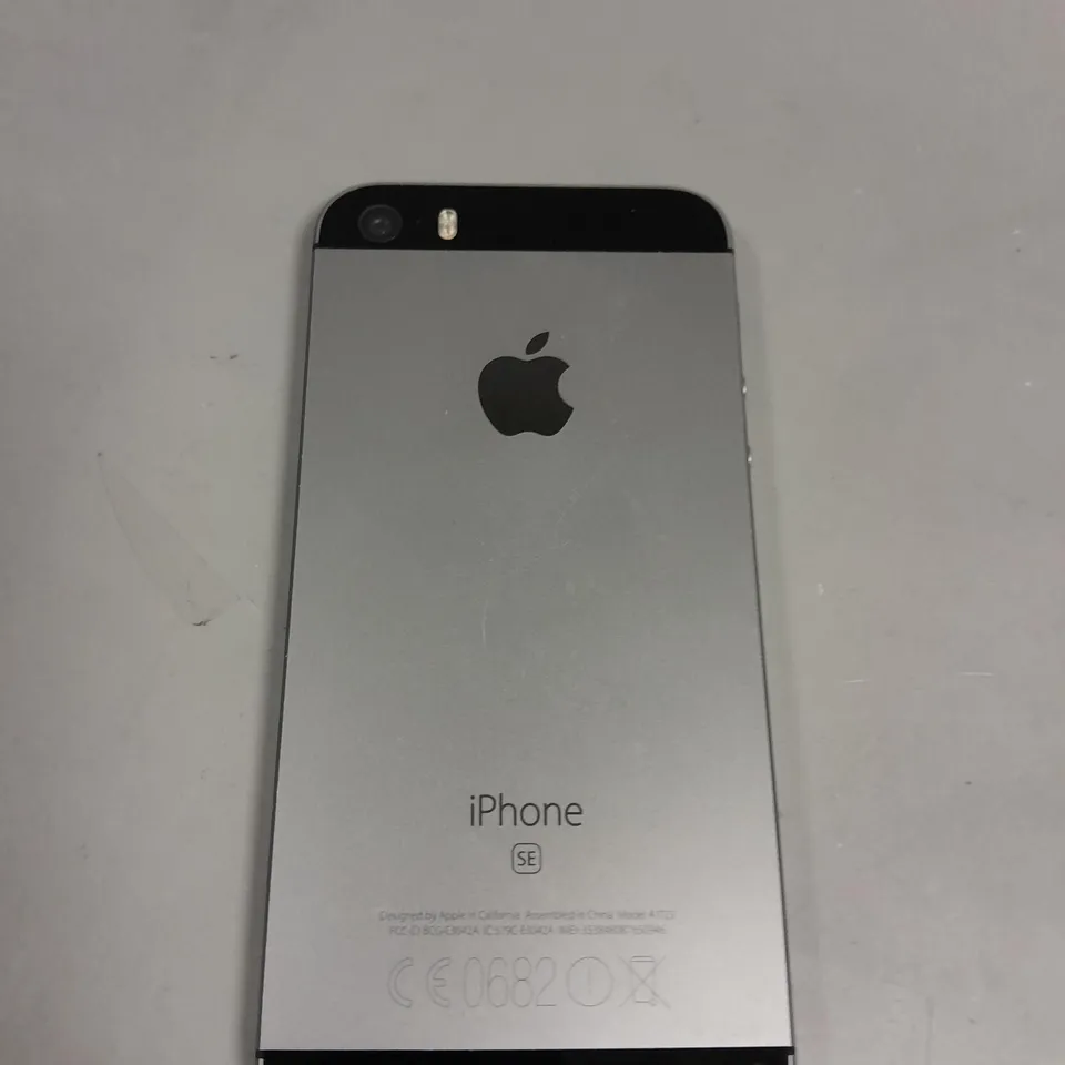 APPLE IPHONE 5 SE SMARTPHONE 