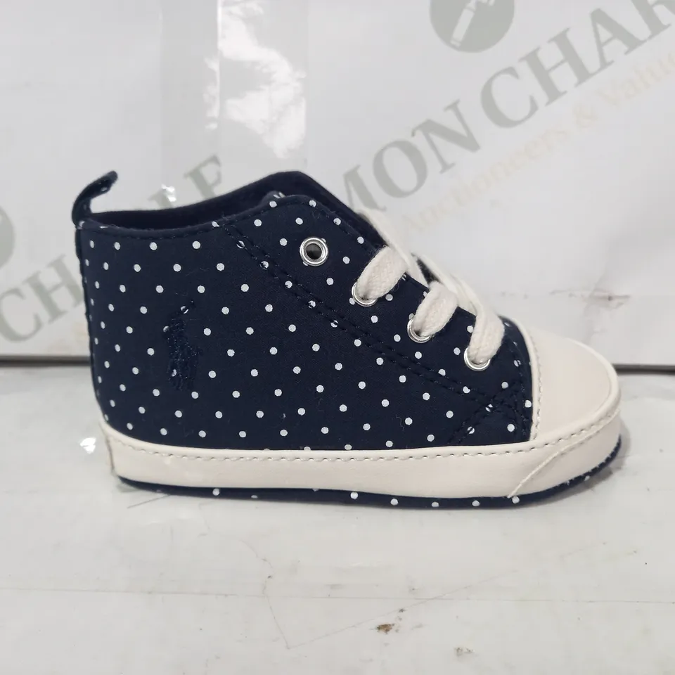 BOXED PAIR OF RALPH LAUREN KIDS SHOES IN NAVY/WHITE DOT PATTERN UK SIZE 3.5
